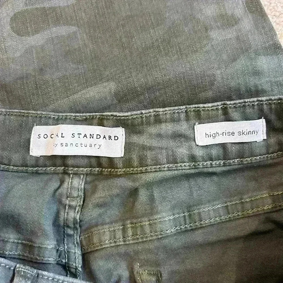 Social Standard by Sanctuary Jeans High Rise Skinny Cotton Camo Green Size 12/31 - Picture 5 of 7